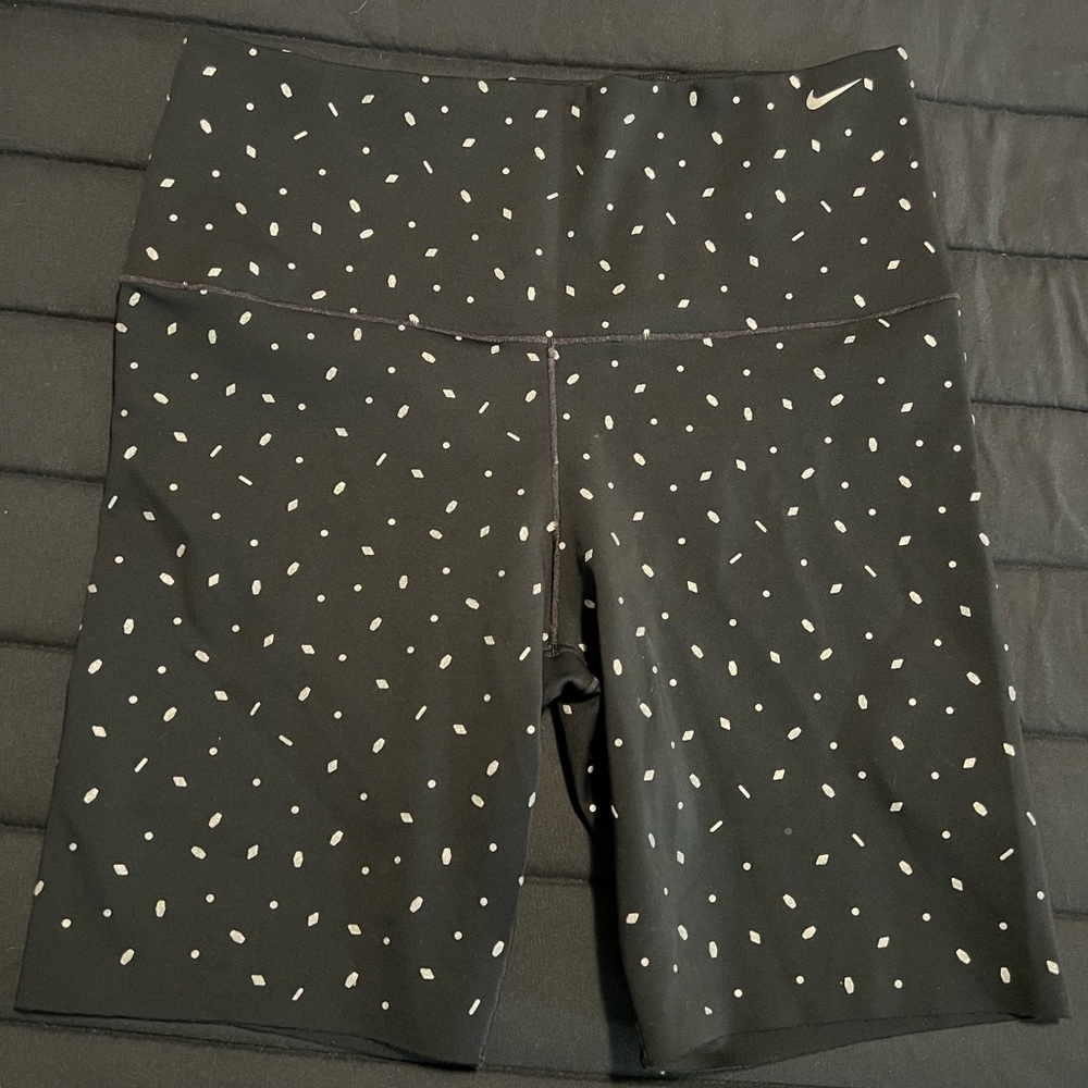 Nike Womens biker shorts